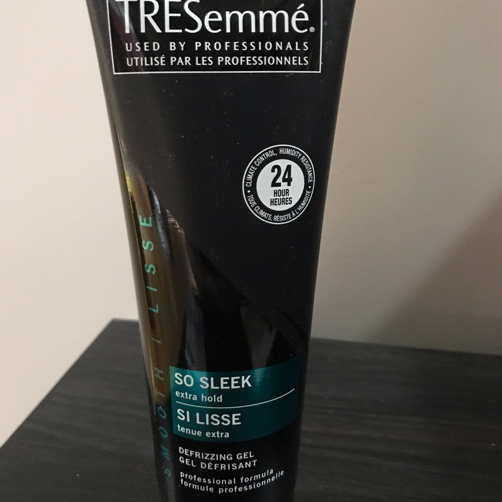 TRESemmé de-frizzing gel 255 ml